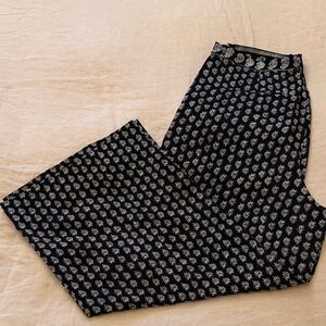 Madewell Silk Hester Flower Trousers in Moroccan Floral Black. Size 8